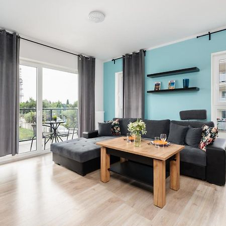 Modern Apartment With Balcony & Free Garage Poznan By Noclegi Renters Exterior foto